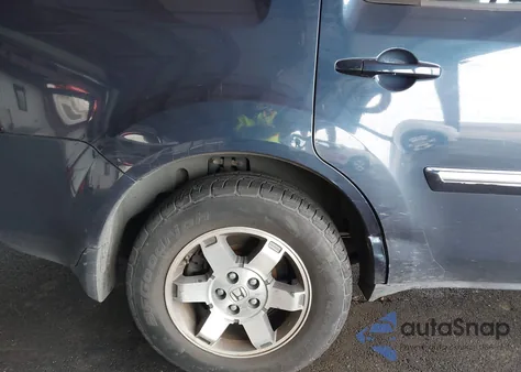 2010 Honda Pilot Touring z USA, uszkodzony, nr VIN 5FNYF4H95AB013759